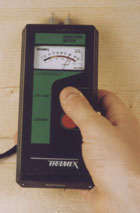 Compact Wood Moisture Meter
