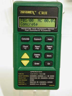 crh_01_300x400.jpg (38668 bytes)